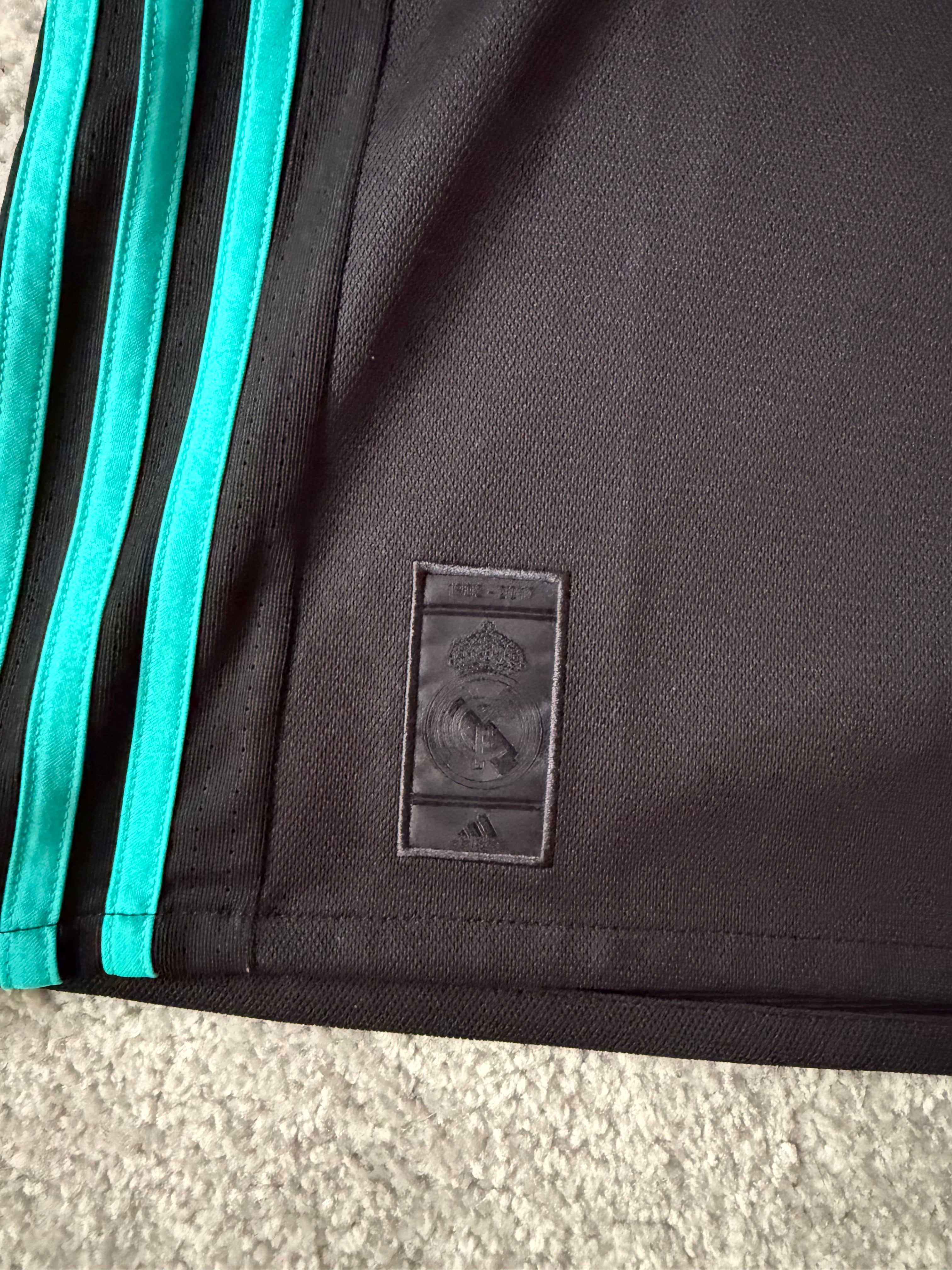 2017/18 REAL MADRID AWAY